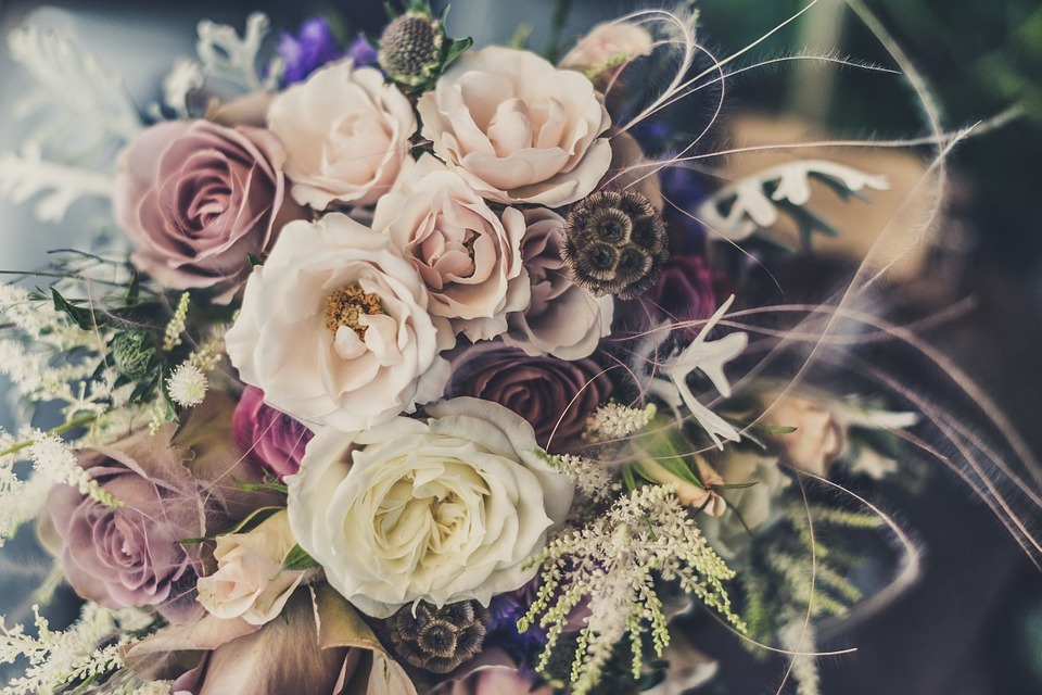 Top 10 favourite wedding flowers & their meaning