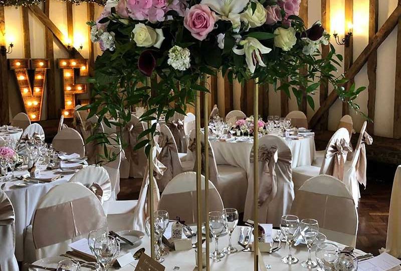 Flower bouquet table centrepiece