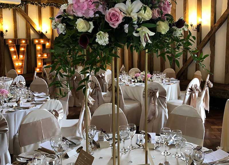 Flower bouquet table centrepiece